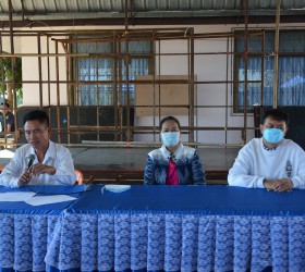 การประชุมเพื่อหารือและมอบนโยบายการปฏิบัติราชการ เพื่อเป็นแนวทางในการปฏิบัติงานอย่างถูกต้องตามระเบียบ ณ ห้องประชุมอาคารอเนกประสงค์ อบต.รอบเมือง อ.เมือง จ.ร้อยเอ็ด  20  ธันวาคม  2565