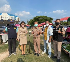 วันที่ 22 พฤษภาคม พ.ศ. 2566  นางวิภาภรณ์ ทองเบ้า รองปลัดองค์การบริหารส่วนตำบลรอบเมือง จ.อ ภูดิศ พงศ์เดชวัฒนา หัวหน้าสำนักปลัด  ลงพื้นที่สำรวจตลาดบ้านเปลือย