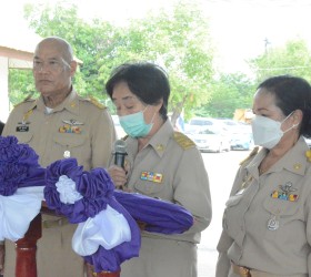 10 กันยายน 2567 นางจิราพร เกษมทรัพย์ นายกอบต.รอบเมือง กล่าวรายงานต่อ นายวิเชียร สุดาทิพย์ นายอำเภอเมืองร้อยเอ็ด ประธานเปิดโครงการส่งเสริมการบำบัดฟื้นฟูผู้เสพ/ผู้ติดยาเสพติดและการส่งเสริมการฝึกอบรมอาชีพแก่บำบัด ครั้งที่ 3